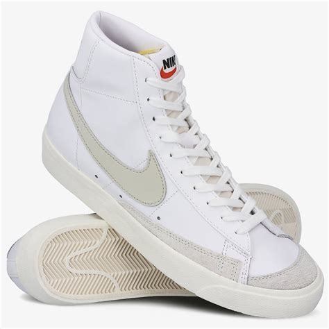 nike blazer weiß beige|nike blazer low size 10.